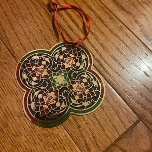 MMA STAINED GLASS  WINDOW STYLE CHRISTMAS ORNAMENT METROPOLITIAN MUSEUM OF ART